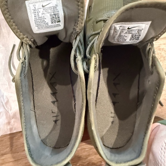 Nike Air Max Dia in Olive and Orange - Picture 10 of 10